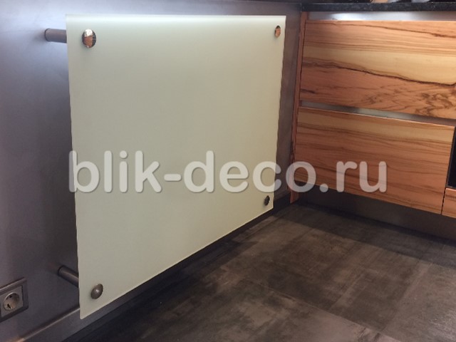 Панели на батарею из стекла