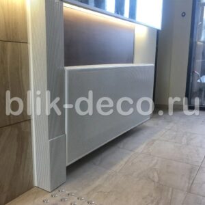 короб и экран в подьезде жилого дома из металла