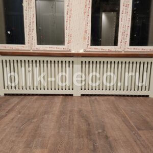 экран на батарею прорези белый