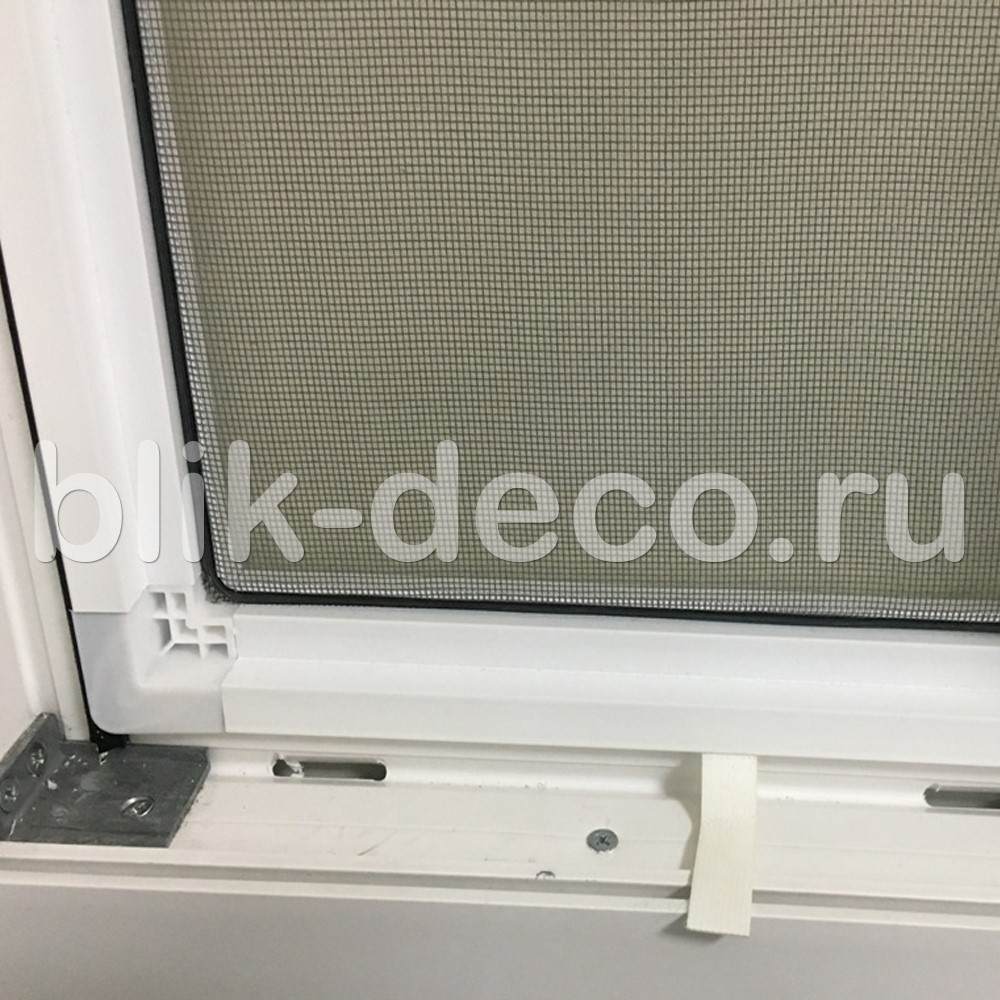 фото москитная сетка внутренняя белая